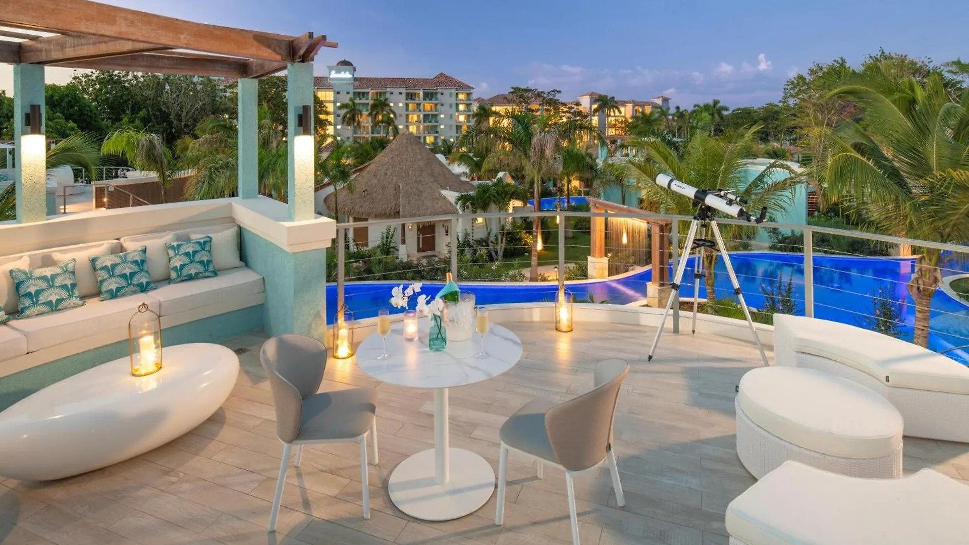 ***** Hotel Sandals Dunns River All Inclusive Couples Only Ocho Rios Jamaica