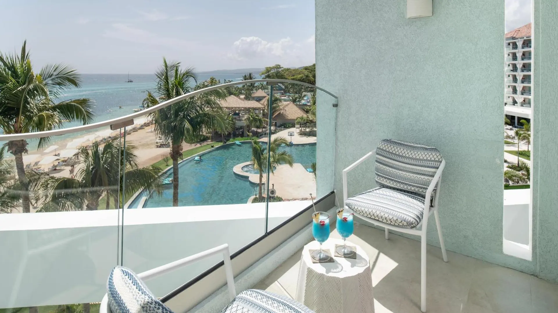 Hotel Sandals Dunns River All Inclusive Couples Only Ocho Rios